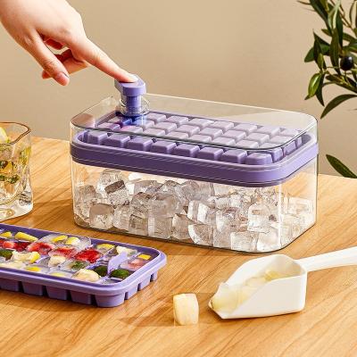 China Sustainable Silicone Ice Cube Tray Easy-Release Silicone Ice Cube Trays with Spill-Resistant Removable Lid for sale