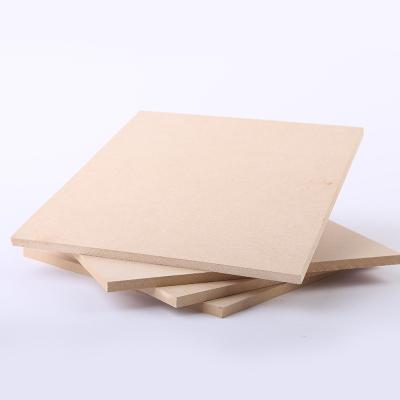 China Chinese Suppliers Natural Red Oak Veneer Moisture Proof Laminated MDF for sale