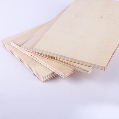 China Modern 18mm Black Poplar Core Film Faced Construction Plywood / Core Finger-joint Shuttering Plywood for sale