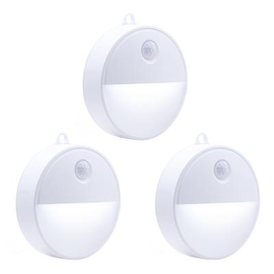 China Modern Battery Operated LED Night Lights, PIR Motion Sensor Battery-Powered Stick-Anywhere Closet Lights Stair Lights, for sale