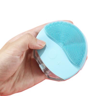 China Waterproof Acne Treatment 12 Speed ​​Design Usb Charging Mini Silicone Ultrasonic Facial Remover for sale