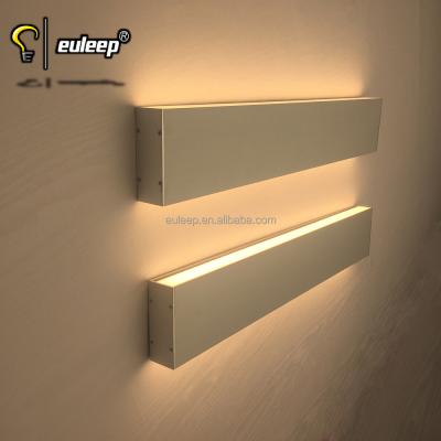 China Bedroom Shenzhen Factory Brought Down Light Linear 4feet Wall Lamp For Wall Mount Bedside Light for sale