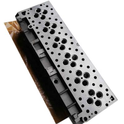 China 3973632 Cummins QSL9 QSC8.3 Spare Parts Cylinder Head 3973630 for sale