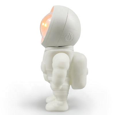 China Modern Novelty Customization Sunset Projection Led Astronaut Lamp Light Projector for sale