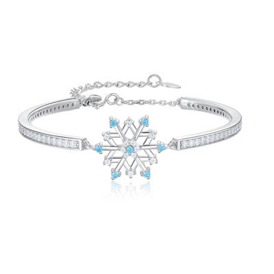 China High Quality Customizable 925 Sterling Silver Charm Snowflake Bracelet Fashion Elegant Snowflake Bracelet For Women for sale