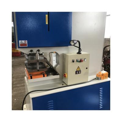 China Factory 2022 High Precision CNC Turret Punching Machine Metal Worker Pneumatic Metal Shear Locksmith for sale