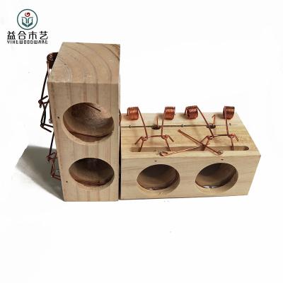 China Disposable Wooden Mouse Cage with Three Holes Efficient and Sensitive Rat Catcher for Mouse Control for sale