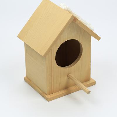 China 2021 Viable Outdoor Bird House Garden Deck Decorated Nesting Bird House Pet Cages, Carriers and Wooden Houses Pine Wood for Birds for sale