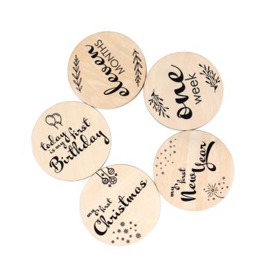 China Baby Monthly Milestone Cards Wooden Printed Milestone Discs for Baby Newborn Gifts-customized design accept for sale