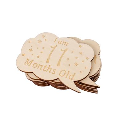 China Cloud shaped Baby Monthly Milestone Cards  Wooden Printed Milestone Discs for  Baby  Newborn Gifts-customized design accept for sale