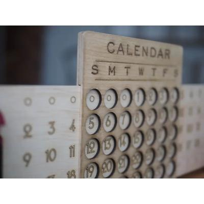 China Houten tafelkalender, dagelijkse bureaublad Perpetual bureau kalender, moderne boerderij esthetische bureau accessoires voor Home Office Decor Te koop