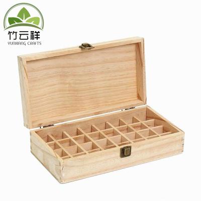 China 32 Holes Recyclable Aromatherapy Oil Storage Box Pine Wood Laser Engrave Gift Packing Box for sale