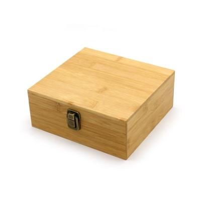 China Cajas de bambú con logotipo láser personalizado Cajas de bambú de madera Cajas de regalo de almacenamiento de madera Con bisagra de metal para organizar en venta