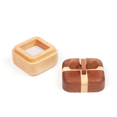 China Wooden box with lid  ring box Wedding diamond ring jewelry gift box for sale