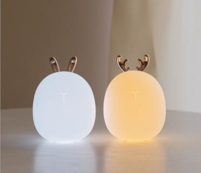 China Modern Creative Cute Deer Night Light Silicone Pat Light Usb Charging Cute Lucky Deer Light for sale