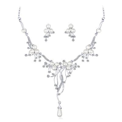 China CLASSIC Rhinestone Wedding Fashion Set Fashion Necklace Matching Two-Piece Set for sale