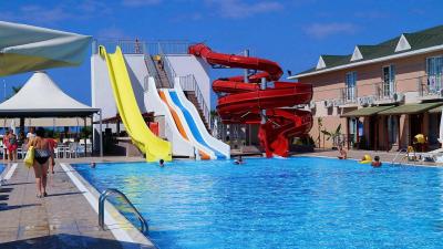 Cina Parco giochi acquatici Disegno attrezzature divertimento piscina Passeggiata su misura in vendita