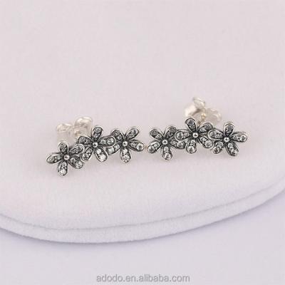 China CLASSIC 3A ziron stamped logo 925 sterling silver jewelry daisy stud earrings for ladies for sale