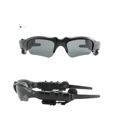 China 2021 New Fashion Wireless Earphone Outdoor Earphone W002 Shades For Man Polarized Sunglasses for sale