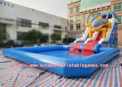 Chine Grands gonflables commerciaux humides bleus glissent dans la piscine pour l'amusement/jardin de l'eau à vendre