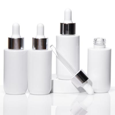 China 5ml 10ml 15ml 20ml 30ml 50ml 100ml Clear Cosmetic Glass Dropper Essential Oil Bottle for sale