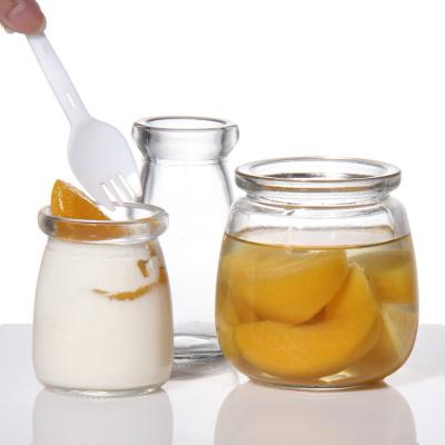 中国 8Oz Empty Glass Yogurt Bottle Pudding Jar And Fresh Milk Bottle With Cork Lid 販売のため