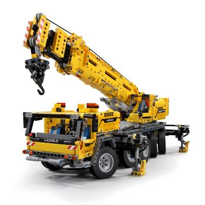 China Building Blocks Assembled Amazon Hot Sales Die King 13107 Crane Truck APP Car Model Remote Control Building Block For Boys High Tech Gifts for sale