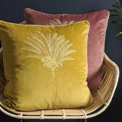 China Waterproof Super Plush 350GSM Soft Thicker Velvet Decorative Throw Pillow Covers Square Cushion Covers for sale