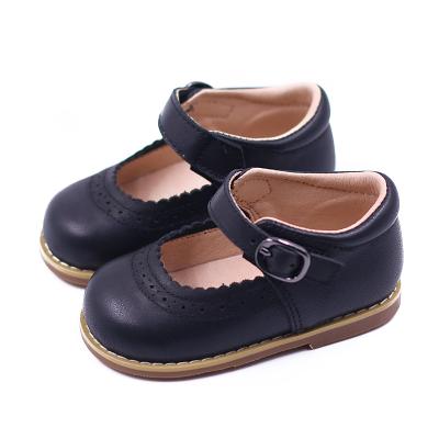 China Light Up Latest Rubber Sole With Metal Buckle Antirust Girls Mary Jane Flat Shoes Children Leather Shoes for sale