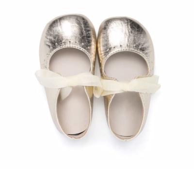 China Light Customized Baby Shoes Cute Newborn Unique Soft High-grade Gold Leather Bow Girl Anklet Baby Shoes for sale