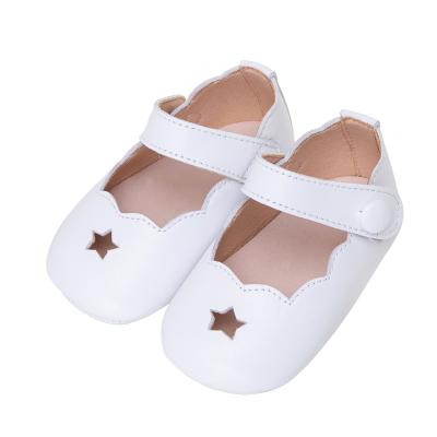 China Mary Jane Shoes Girls Newborn Spring Baby Toddler Shoes Light Perforated Elegant Summer Shoes for sale