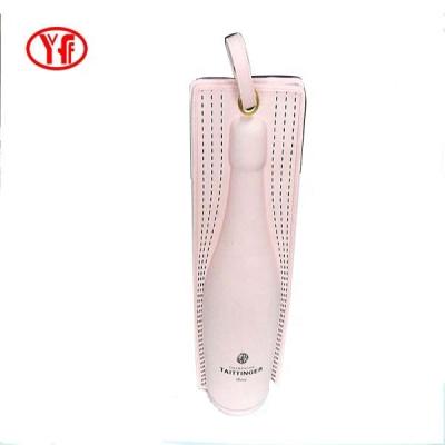 China Simple Wine Carry Bag Christmas Wine Bottle Gift Bag Luxury And Elegant New Design PU Gift Bag for sale