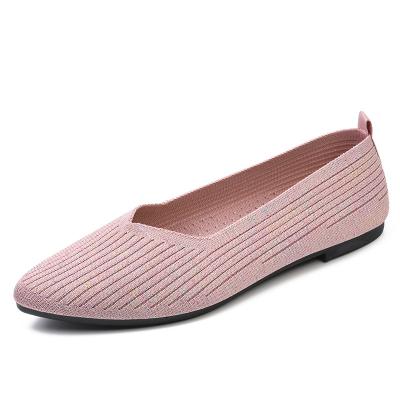 China Lightweight Women Directed Fly Knit Flat Shoes Breathable Soft Casual Shoes for sale