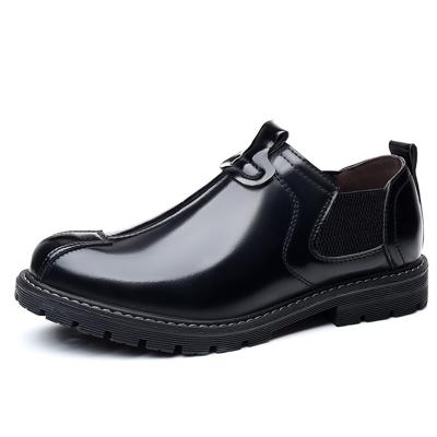 China Round Casual Dress Shoes Man Fashion Trend Slip On Retro Round Leather Shoes for sale