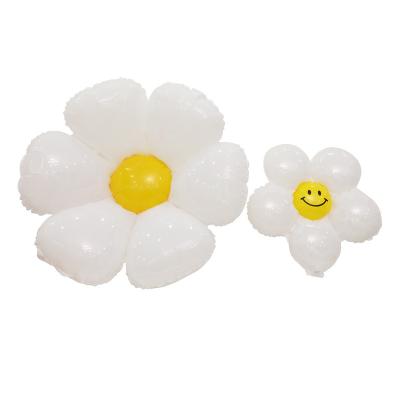 China Hot ins Daisy foil balloon birthday party outdoor photo props egg flower foil balloon for sale