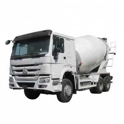 China Hand Concrete de Vrachtwagen/het Cement Dragende Vrachtwagens 8 CBM van de Transmissie Semi Aanhangwagen Te koop