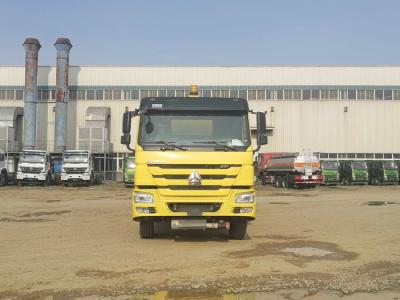 China 6X4 Custom Fuel Tanks Trucks , 3 Axle Semi Trailer Long Using Life for sale