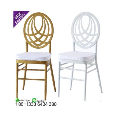 China Contemporary hot selling stackable chiavari white gold metal phoenix chairs wedding with cushion for sale