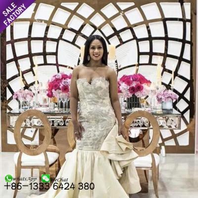 China Wedding Supplies Wedding Decoration White Round Acrylic Backdrops Curtain For Wedding Event Party for sale