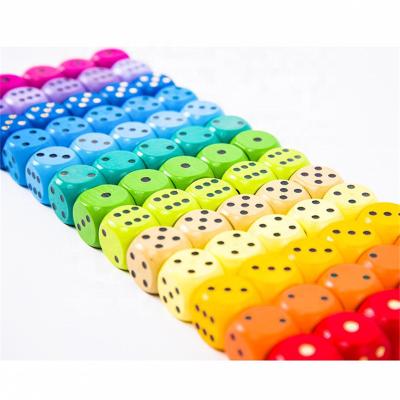 China Fun Factory Supply Party Family Game Child Toys Color Wooden Color Dots Game Big Round Corner Dice Set for sale