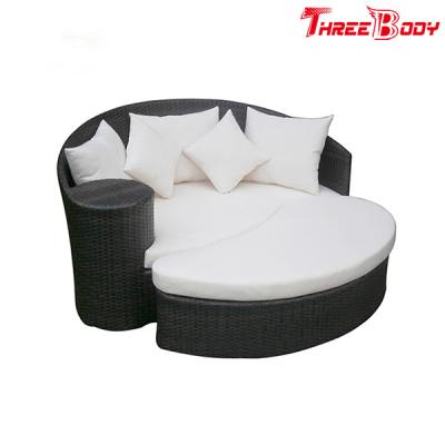 China Rota al aire libre de lujo de los muebles del sofá del patio del Daybed del sofá del salón/material de mimbre en venta