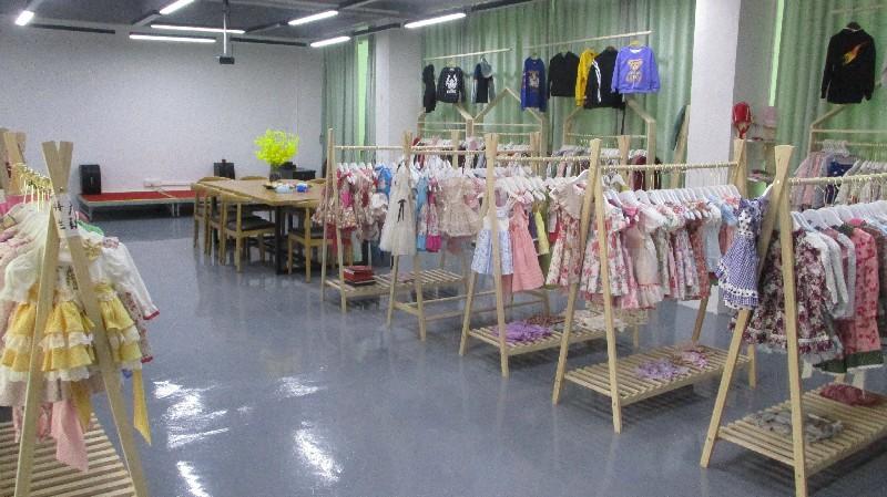 Verified China supplier - Dongguan Huaduo Apparel Limited Company