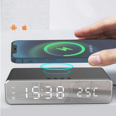 China Alarm Clock QI 15W Fast Charging Charger Wireless Alarm Clock Led Digital Display With Temperature Function for sale