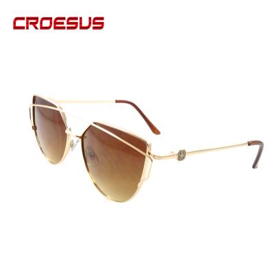 China Professional Cheap Wholesale Punk Sunglasses Metal Vintage Sunglasses Luxury Women Frame Sunglasses for sale