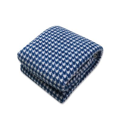 China Factory Sale Various Anti-static Single Winter Blankets Soft Durable Fleece Blanket for sale