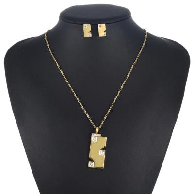 China Qings Cute High Quality Stainless Steel 18k Square Bar Gold Plated Earring Necklace Pendant Set for sale