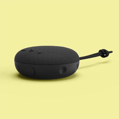 Chine 6W haut-parleur Bluetooth avec microphone IPX7 étanche à l'eau 800mAh capacité de batterie à vendre