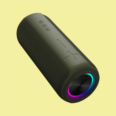 Chine TWS haut-parleur extérieur Bluetooth avec 4 à 10 heures de jeu et 2 x 6W de puissance totale à vendre