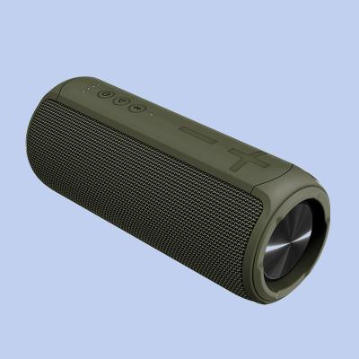 China Altavoz portátil pequeño Bluetooth con micrófono incorporado e IPX7 a prueba de agua en venta