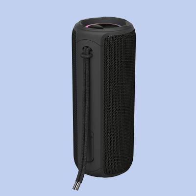 China Altavoz Bluetooth LED de 30W con reproducción de 10 horas y resistente al agua IPX7 en venta